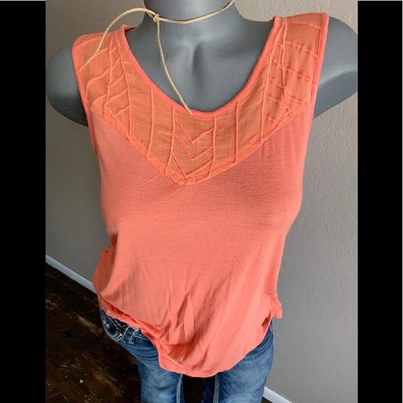 Element Top - Picture 5 of 11